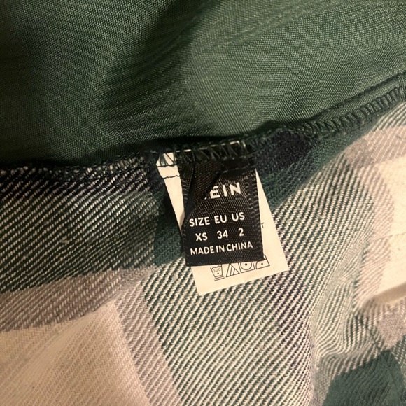 Shein XS/2 green plaid cropped lightweight jacket - Picture 3 of 5